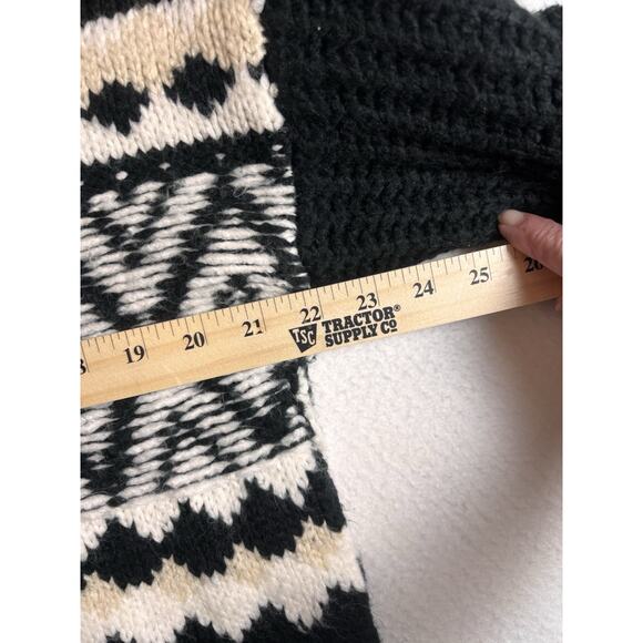 Altar’d State Black And Cream Chunky Knit Cropped Sweater S - Picture 5 of 8
